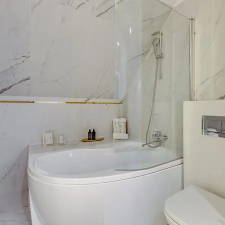 Apartment Nowa Motlawa Spa, Pool, Gym & Parking By Downtown