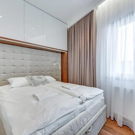 Nowa Motlawa Spa, Pool, Gym & Parking By Downtown Apartment