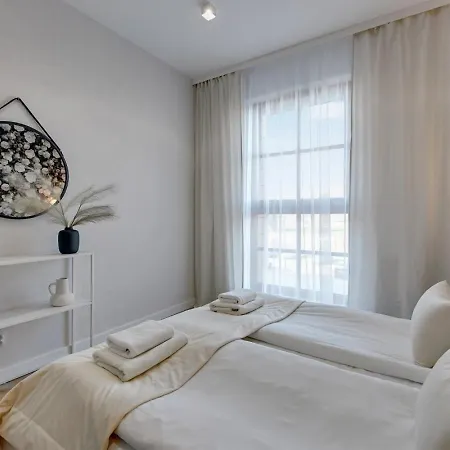 Apartment Nowa Motlawa Spa, Pool, Gym & Parking By Downtown *